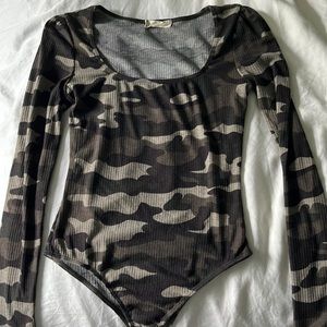 Altar’d State camouflage long sleeve bodysuit size S